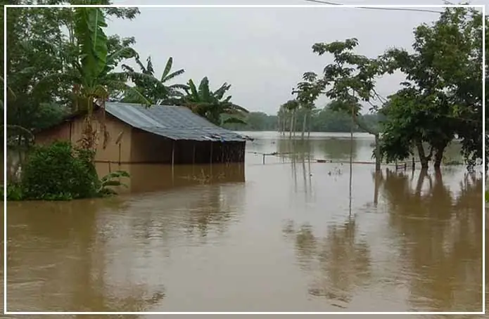 मानसून की बारिश का भयानक रूप - असम के 4 लाख लोग इससे बुरी तरह प्रभावित