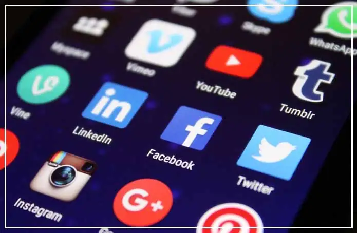क्या आपको पता है की सोशल मीडिया के नकारात्मक प्रभाव के बारें में?