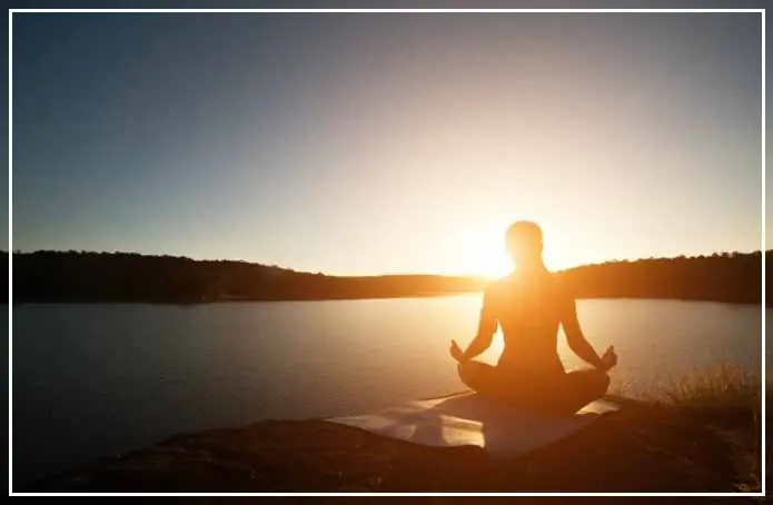 ध्यान करने से होती है मानसिक शांति एवं स्पष्टता की प्राप्ति